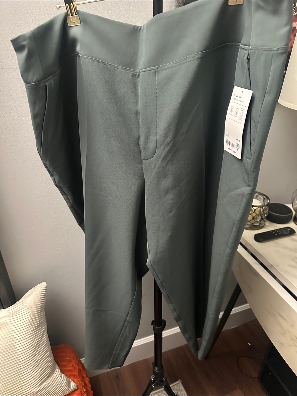 Athleta Endless Straight-Leg Pants in Slate Green - Size 22 - NWT